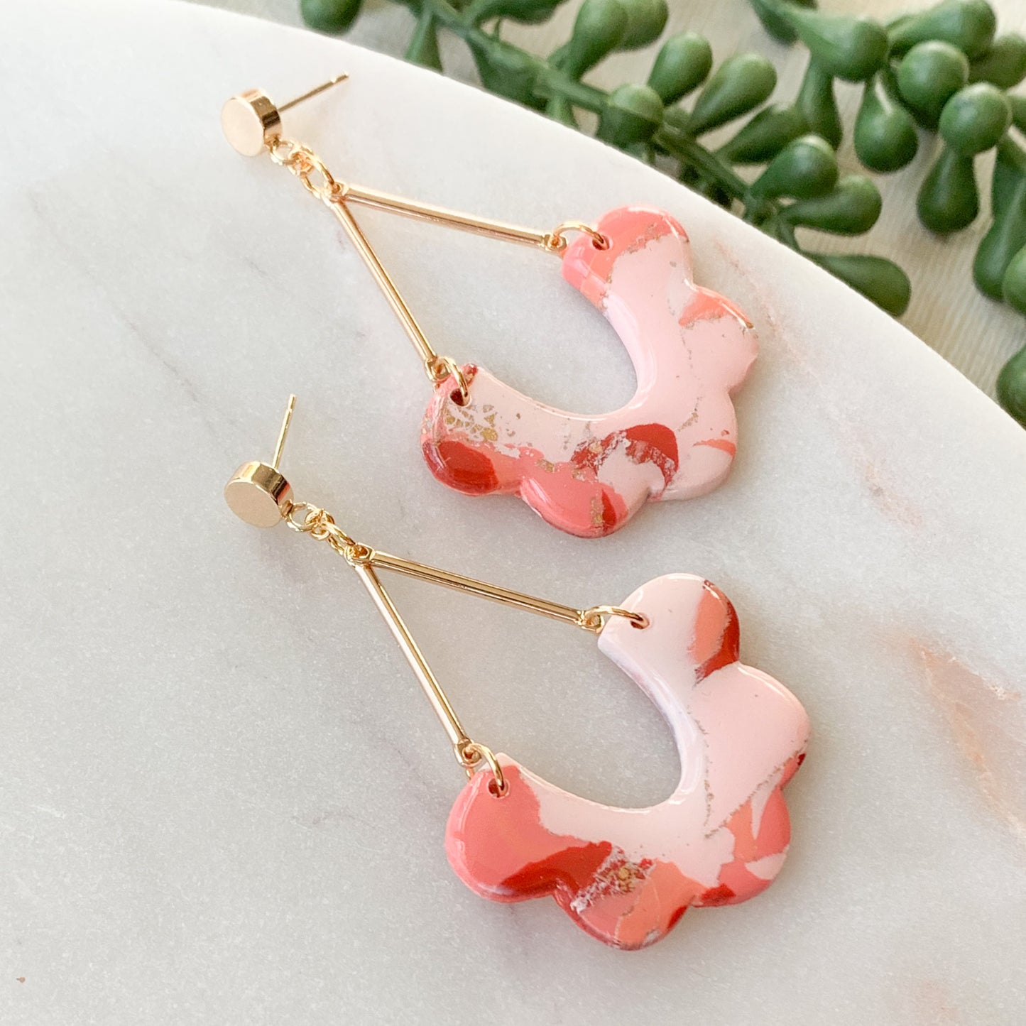 floral arch marble + resin dangle