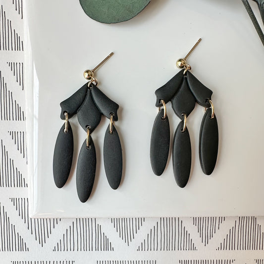 triple dangle | black