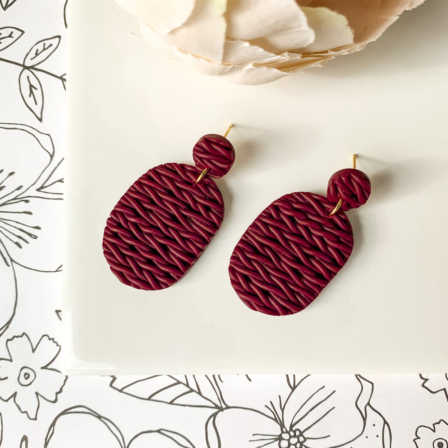 oval knit dangle earrings | sangria