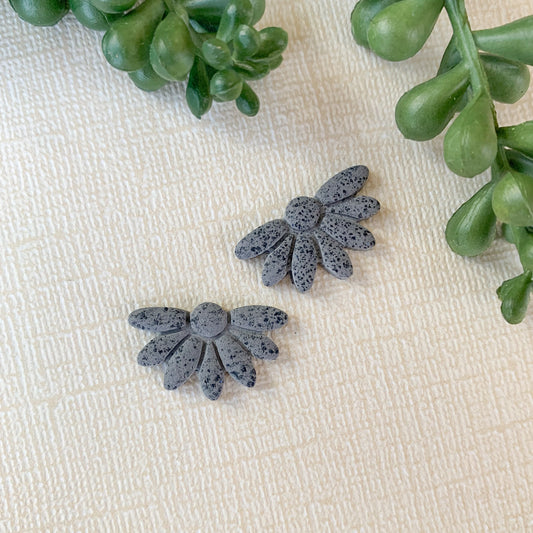 floral speckled granite stud