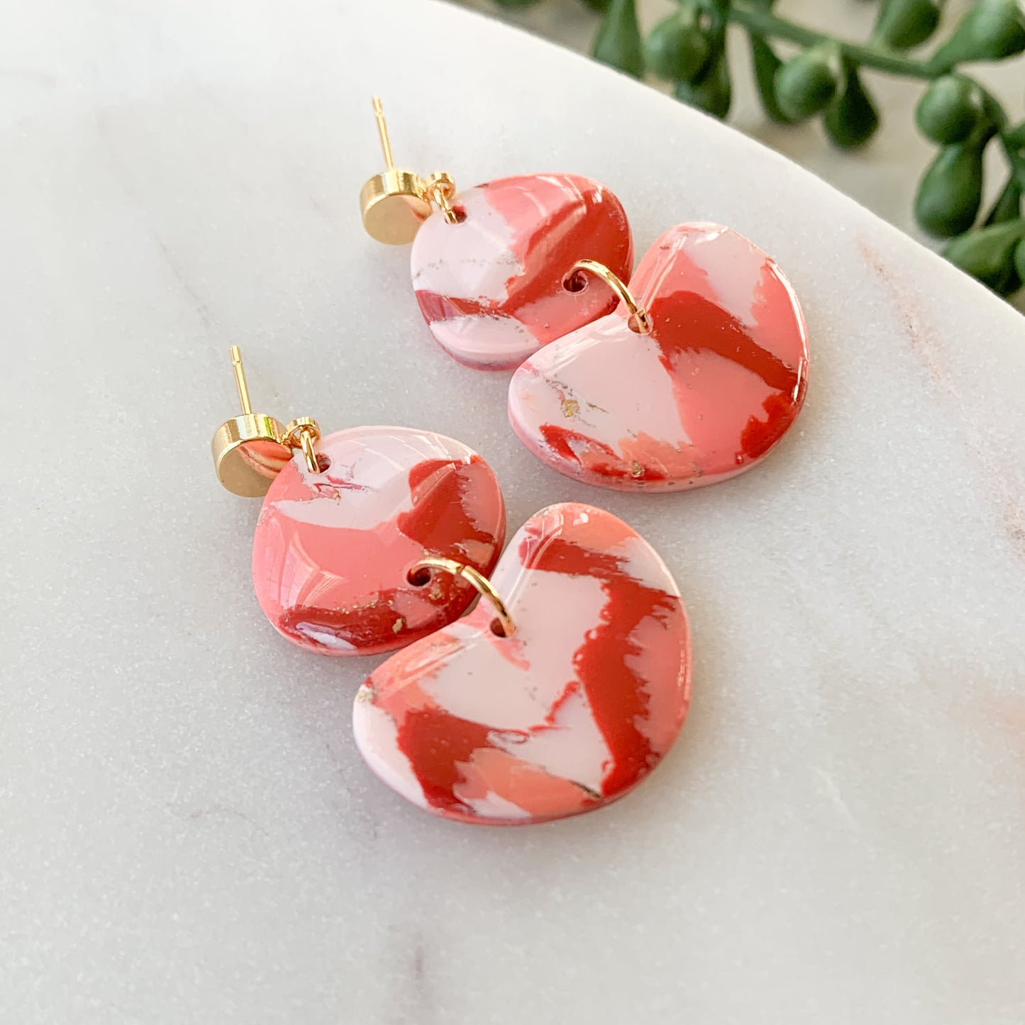 2 tier rounded marble + resin dangle